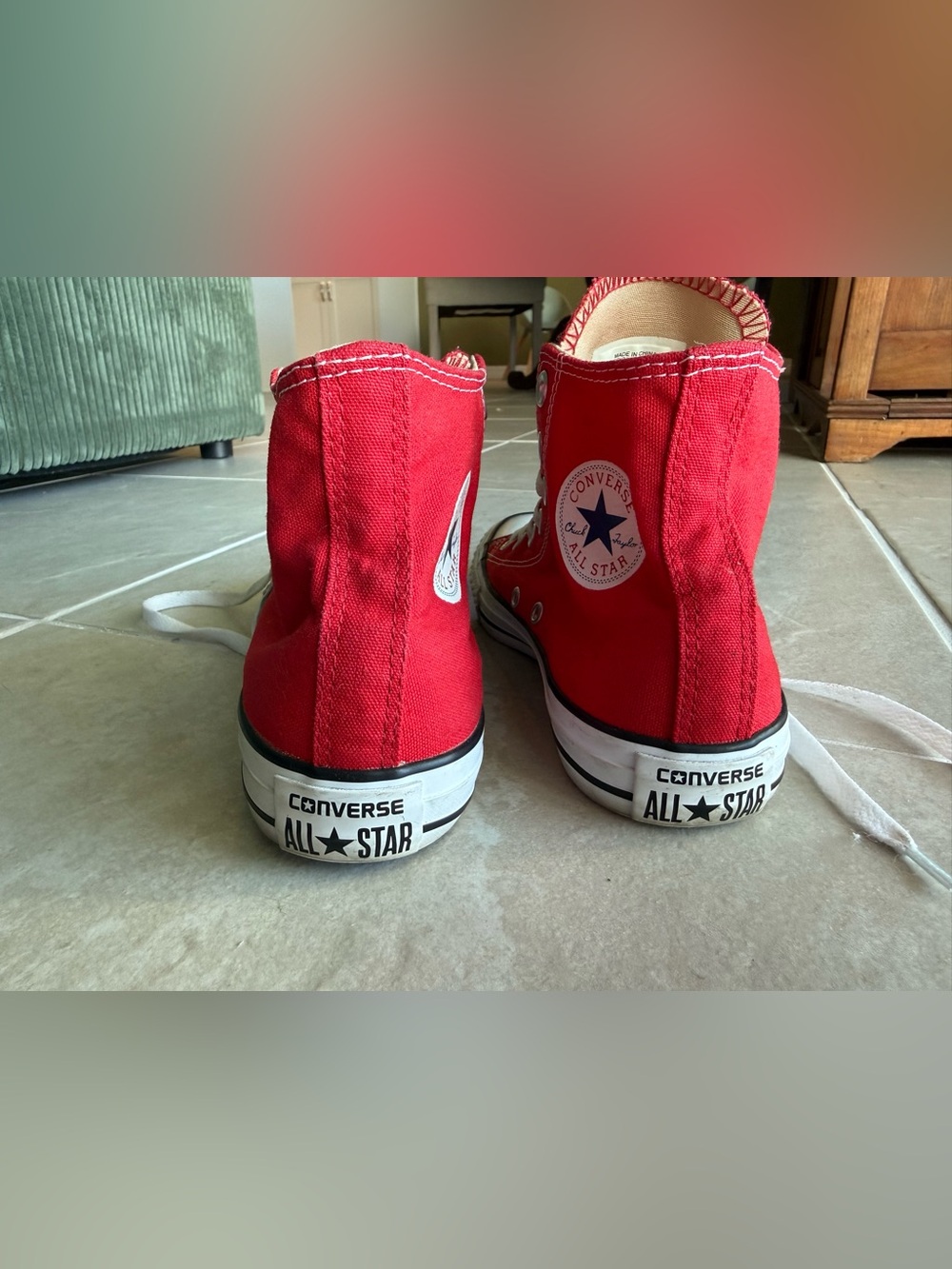 Converse Chuck Taylor’s - Picture 4 of 4